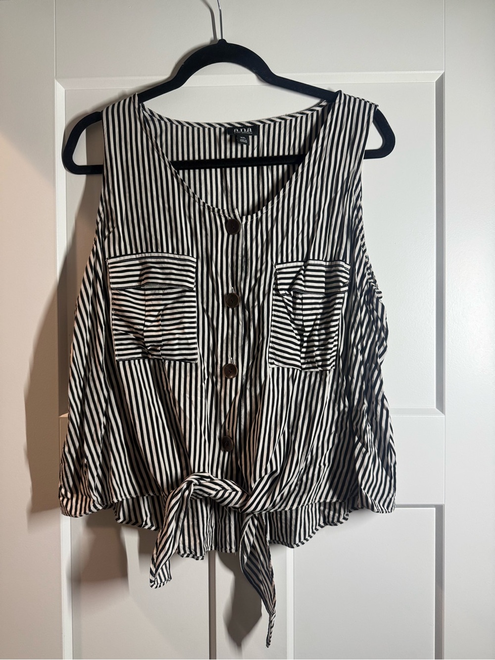 a.n.a Black & White Striped Tie-Hem Sleeveless Camisole